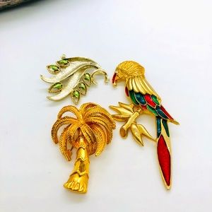 Vintage Parrot Brooch Lot